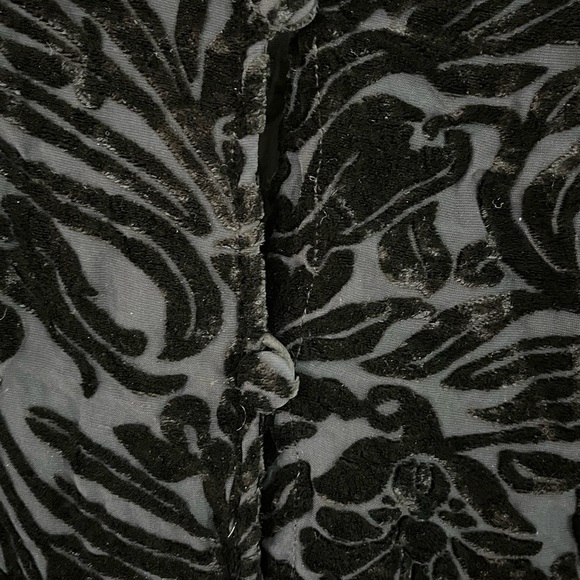 Laura Ashley Black Burn Out Velvet V Neck Tunic Blouse Top Boho Dark Romantic 8 - Picture 5 of 12